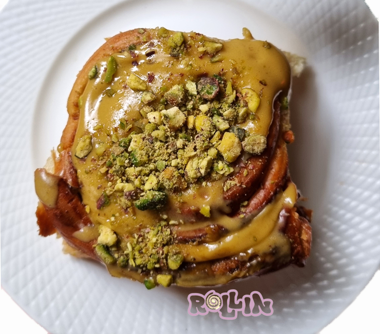 bar à cinnamon roll Paris Rollin Paris